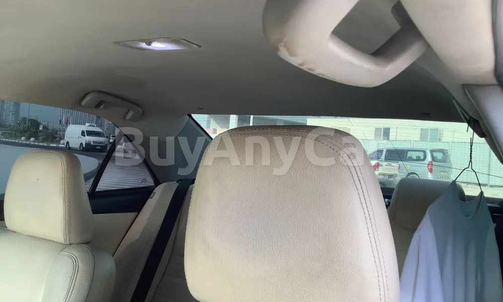 Vehicle photo 9
