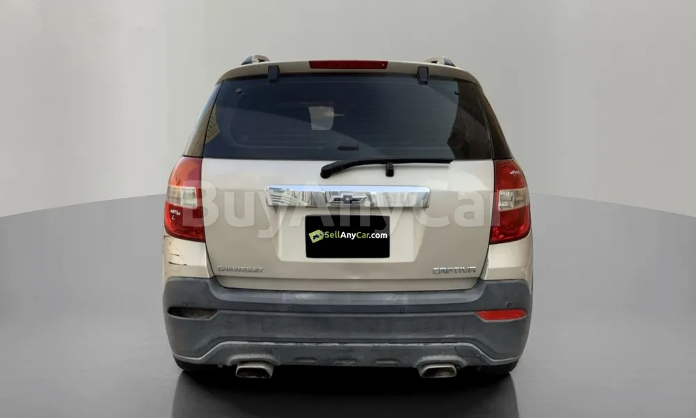 Vehicle photo 2