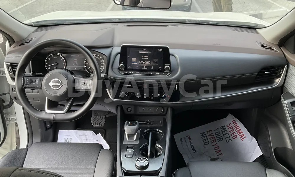 Vehicle photo 8