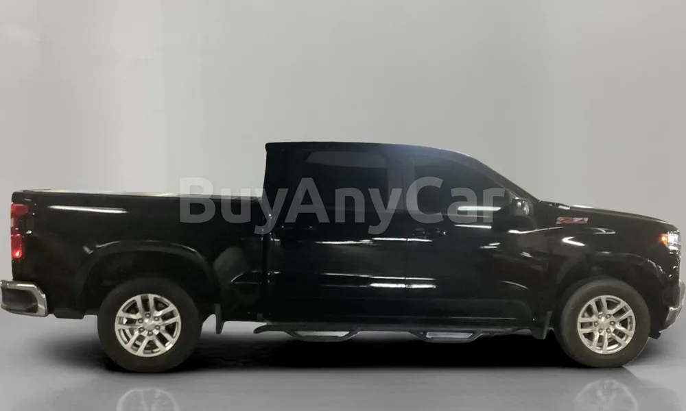 Vehicle photo 3