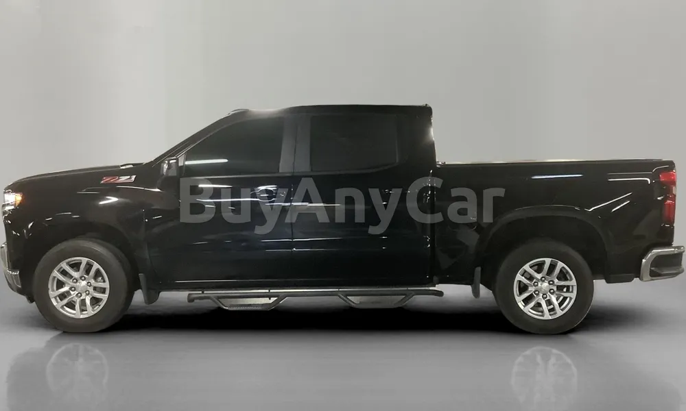 Vehicle photo 4