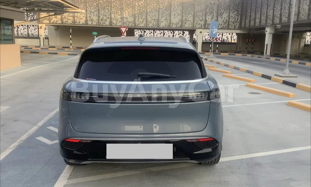 Vehicle photo 2