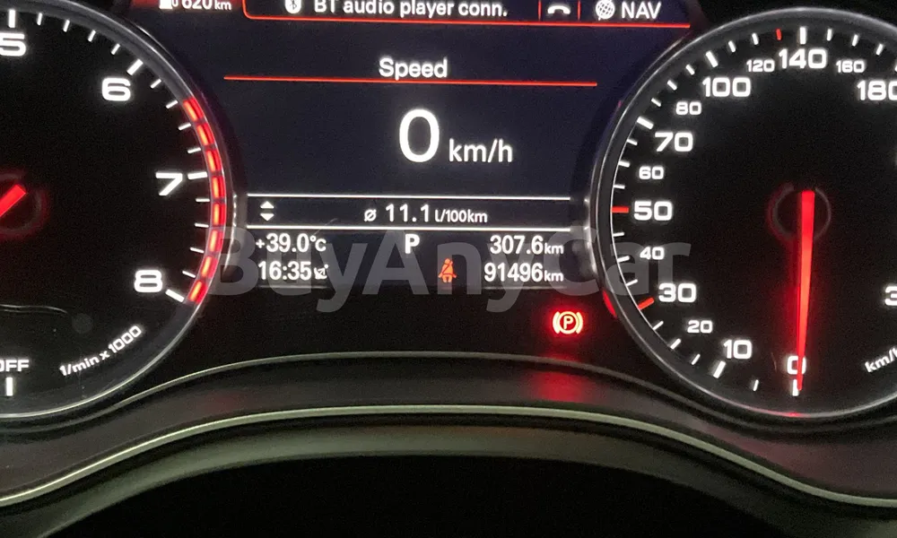 Vehicle photo 7