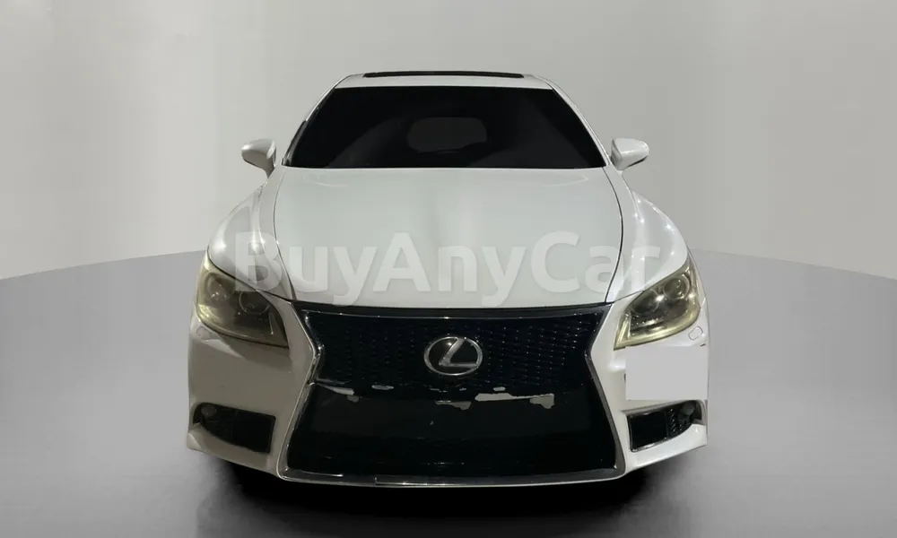 Vehicle photo 1