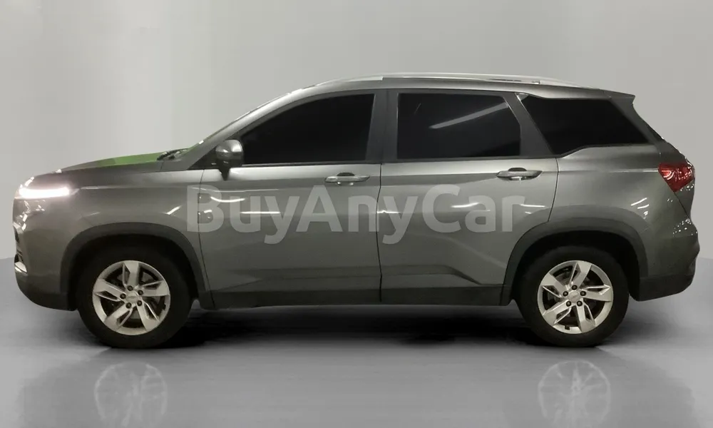 Vehicle photo 4