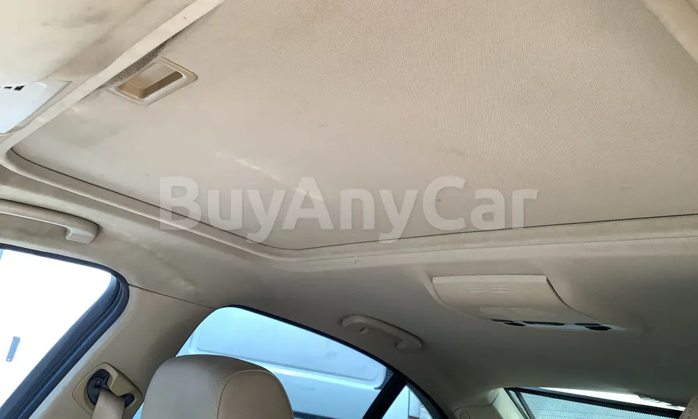 Vehicle photo 9