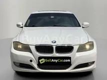 BMW 3-Series 2011