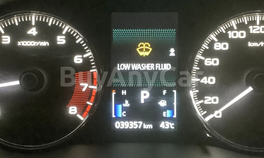 Vehicle photo 7