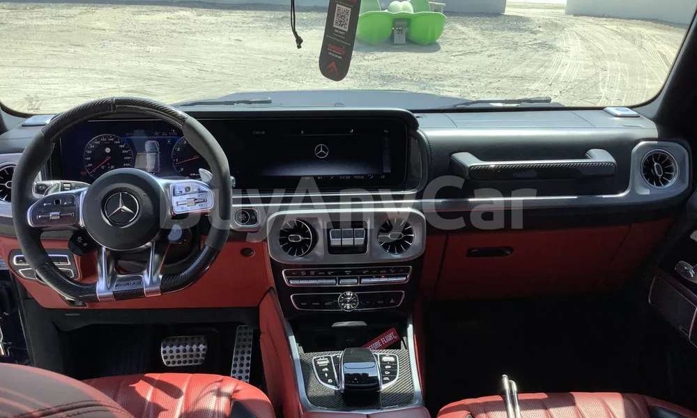 Vehicle photo 9
