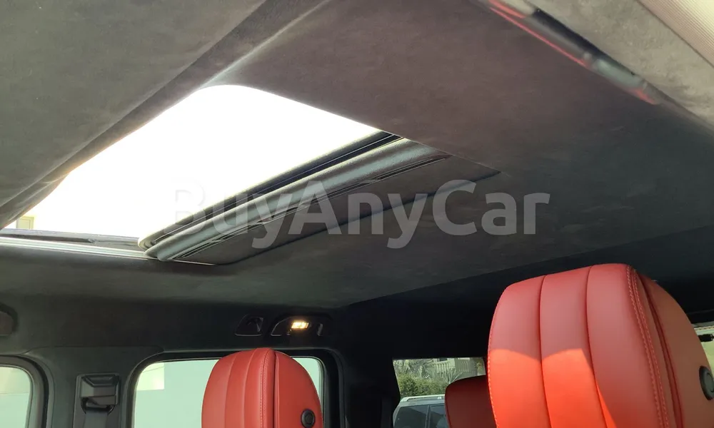 Vehicle photo 8