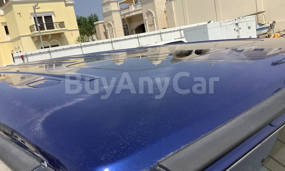 Vehicle photo 6