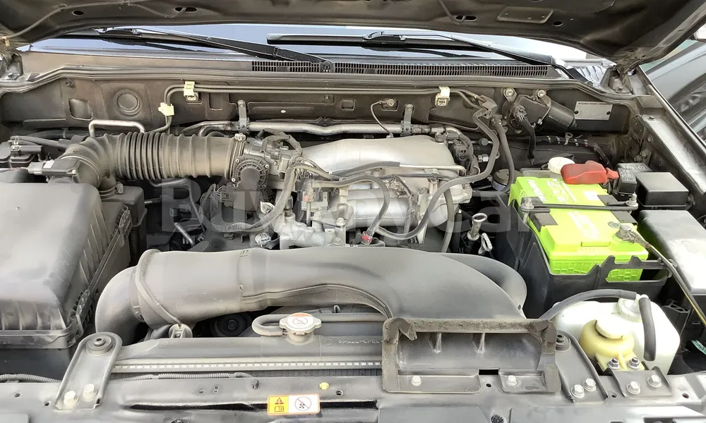 Vehicle photo 6