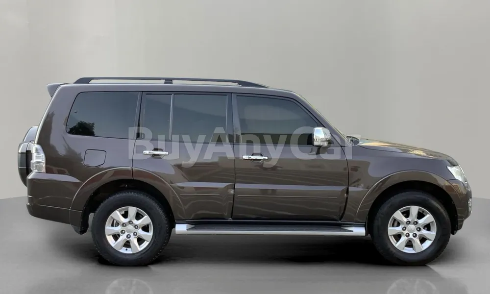 Vehicle photo 3