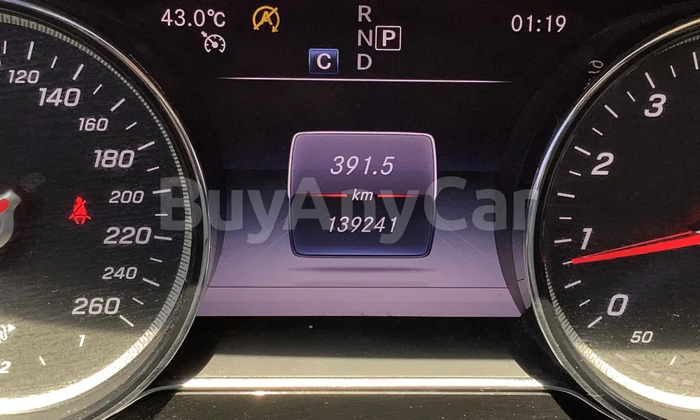 Vehicle photo 8