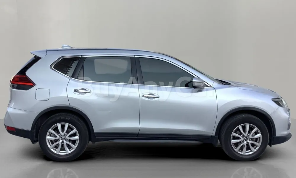 Vehicle photo 4