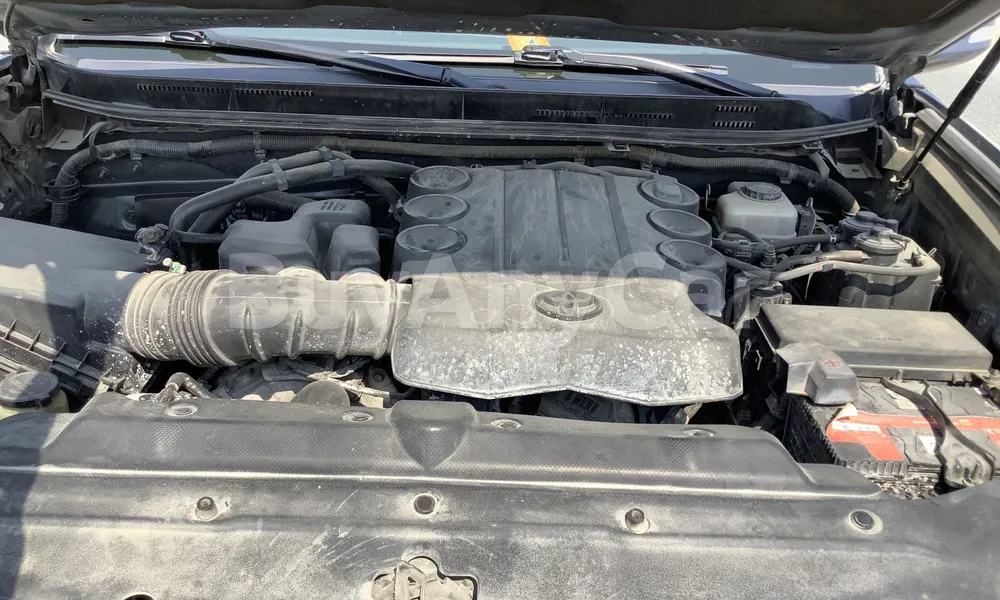 Vehicle photo 6