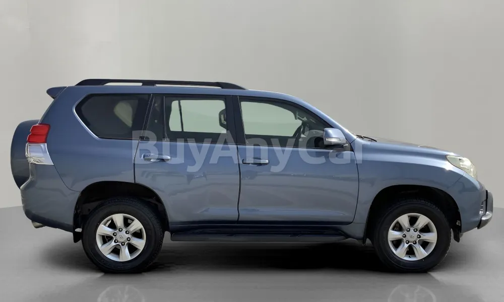 Vehicle photo 4