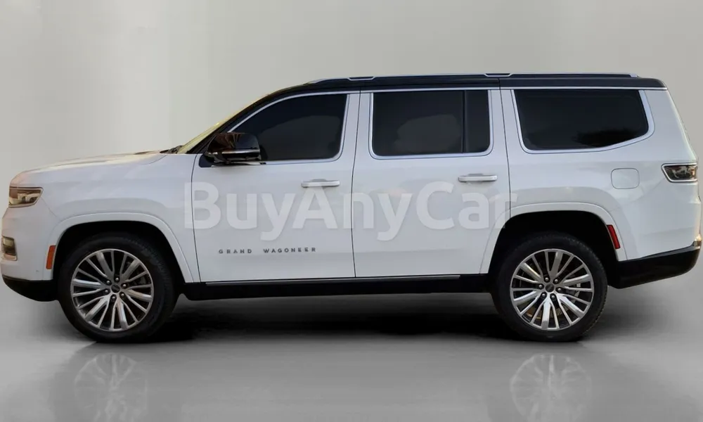 Vehicle photo 4