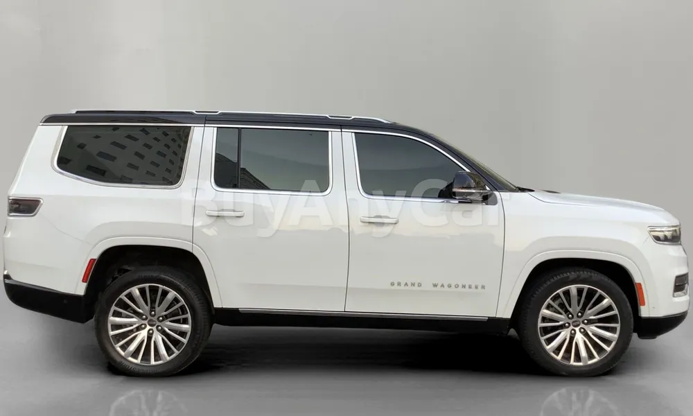 Vehicle photo 3