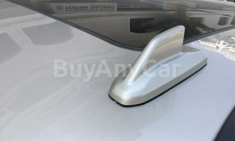 Vehicle photo 5