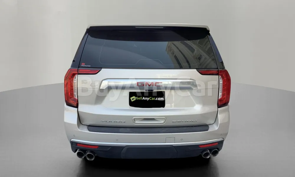 Vehicle photo 2
