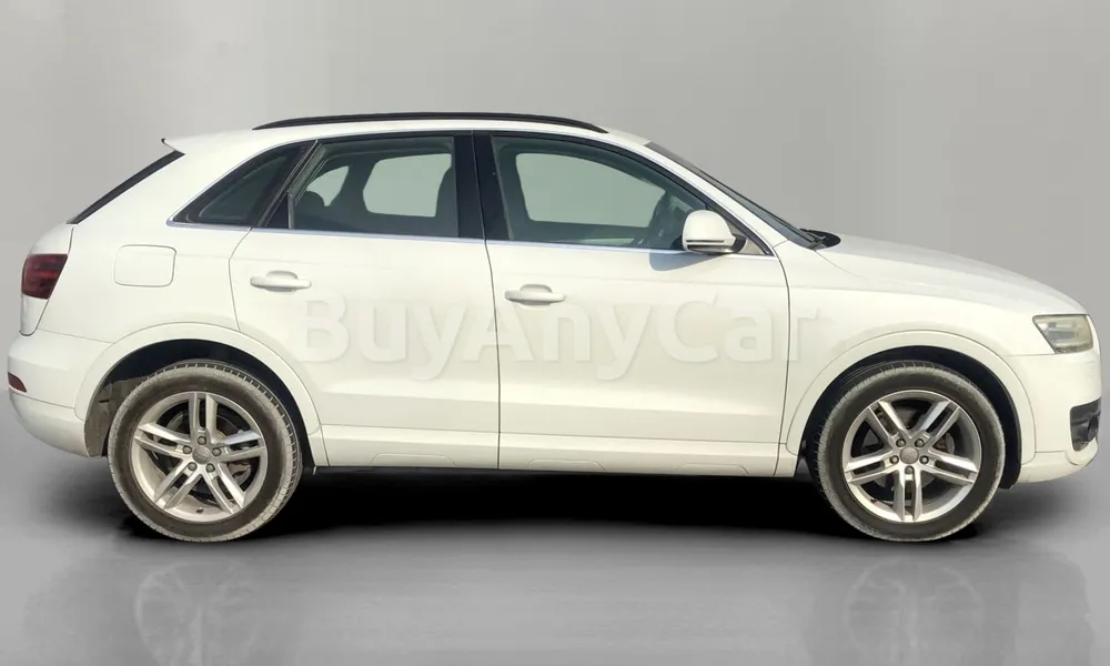 Vehicle photo 3