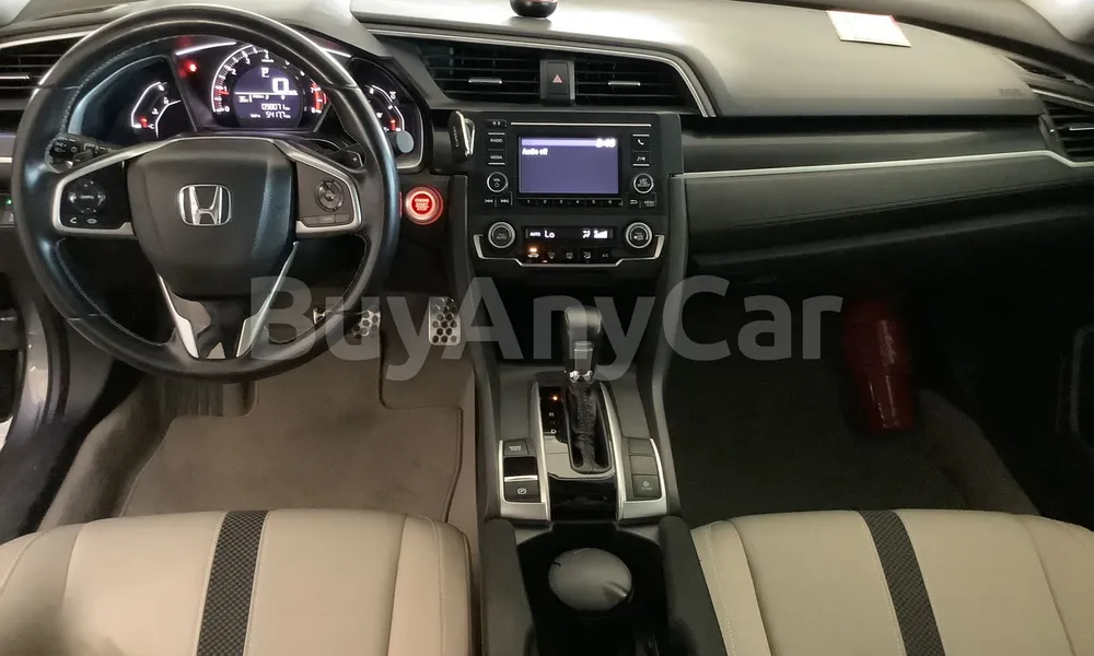 Vehicle photo 8