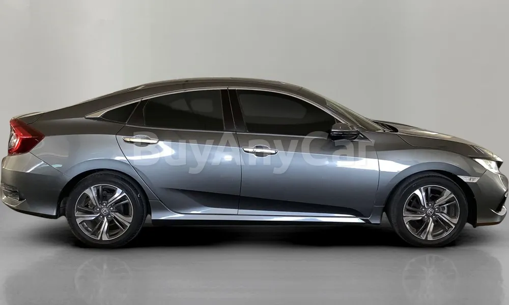 Vehicle photo 3