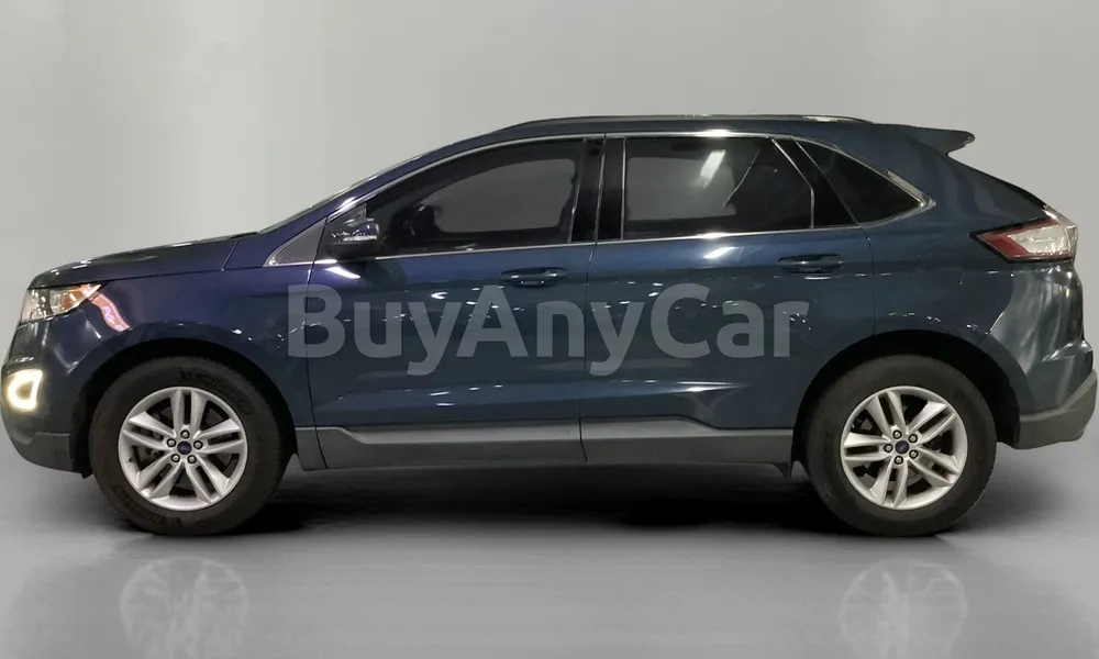 Vehicle photo 4