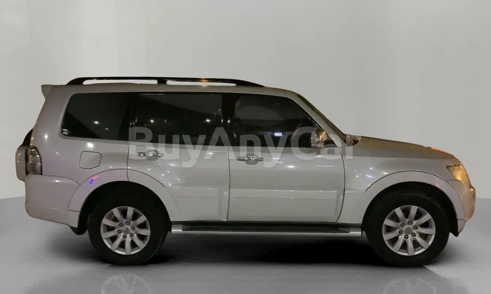 Vehicle photo 3
