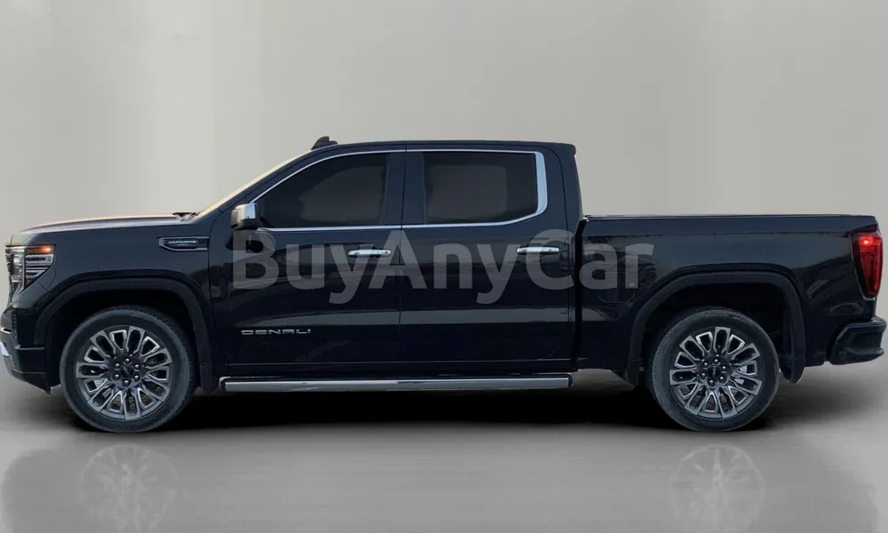 Vehicle photo 4