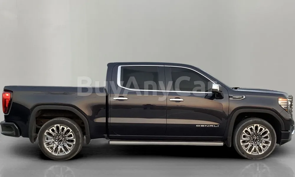 Vehicle photo 3