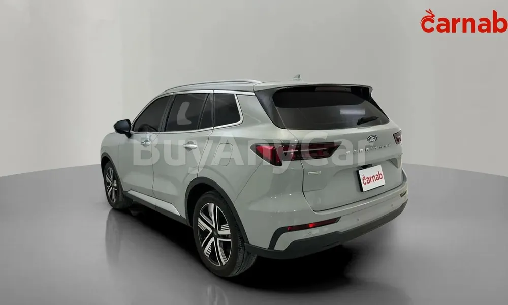 Vehicle photo 8