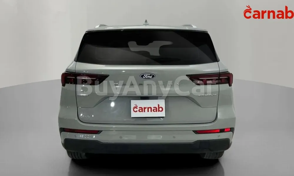Vehicle photo 2