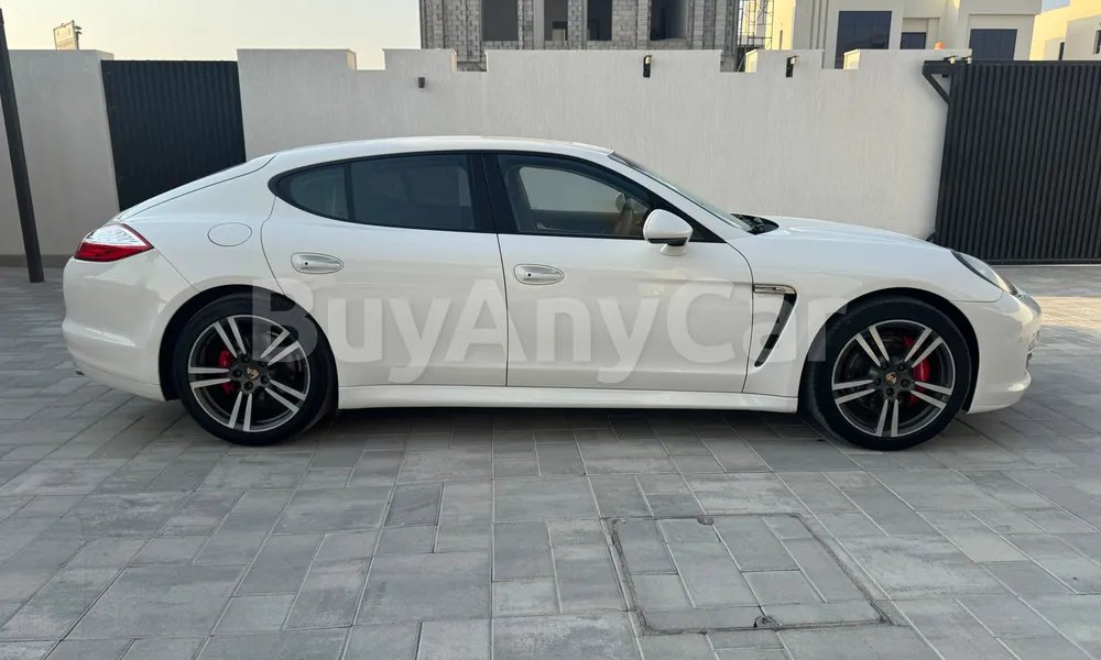Vehicle photo 3