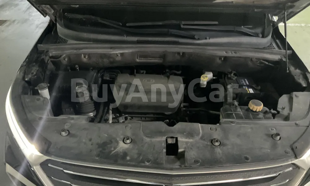 Vehicle photo 9