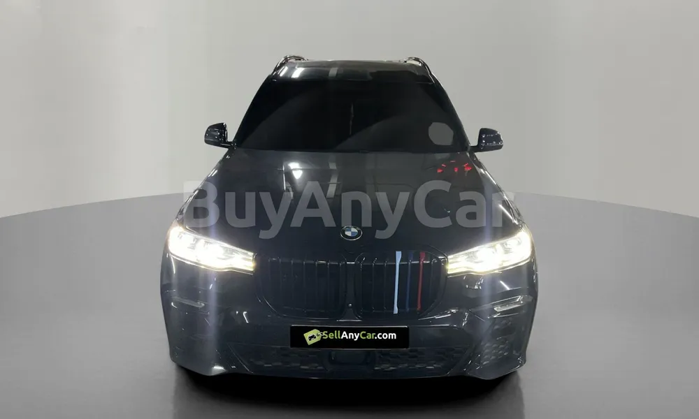 Vehicle photo 1