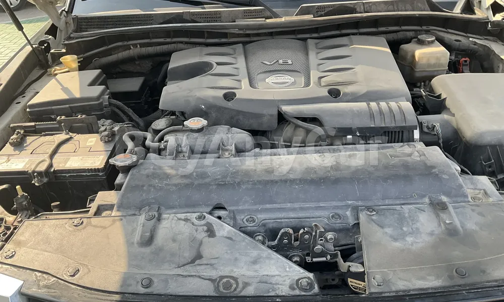 Vehicle photo 6