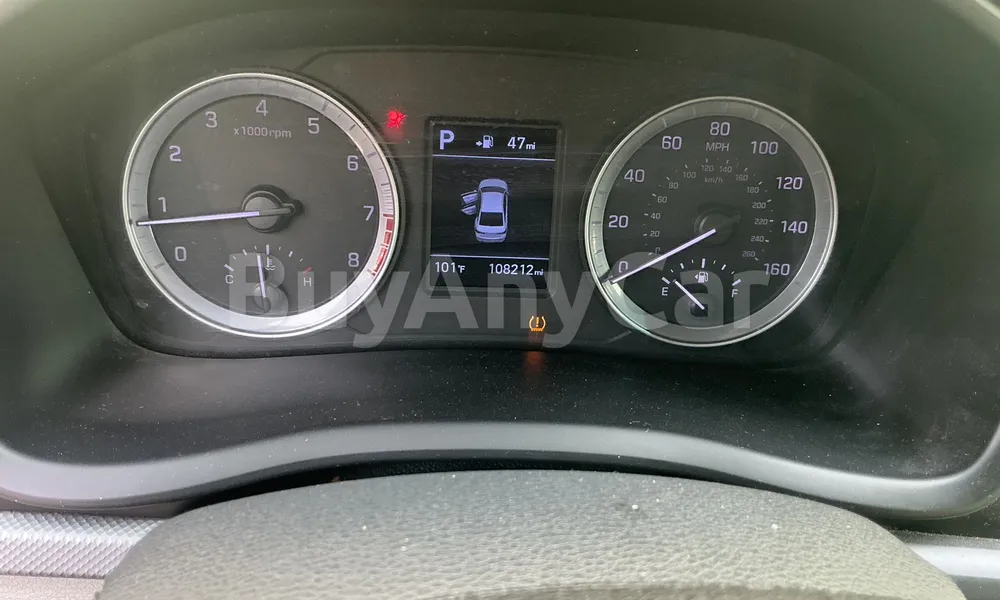 Vehicle photo 10