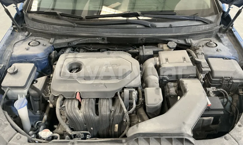 Vehicle photo 9