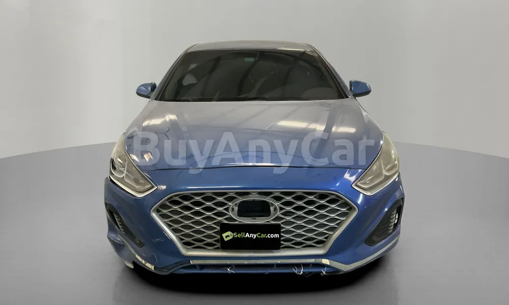 Vehicle photo 2