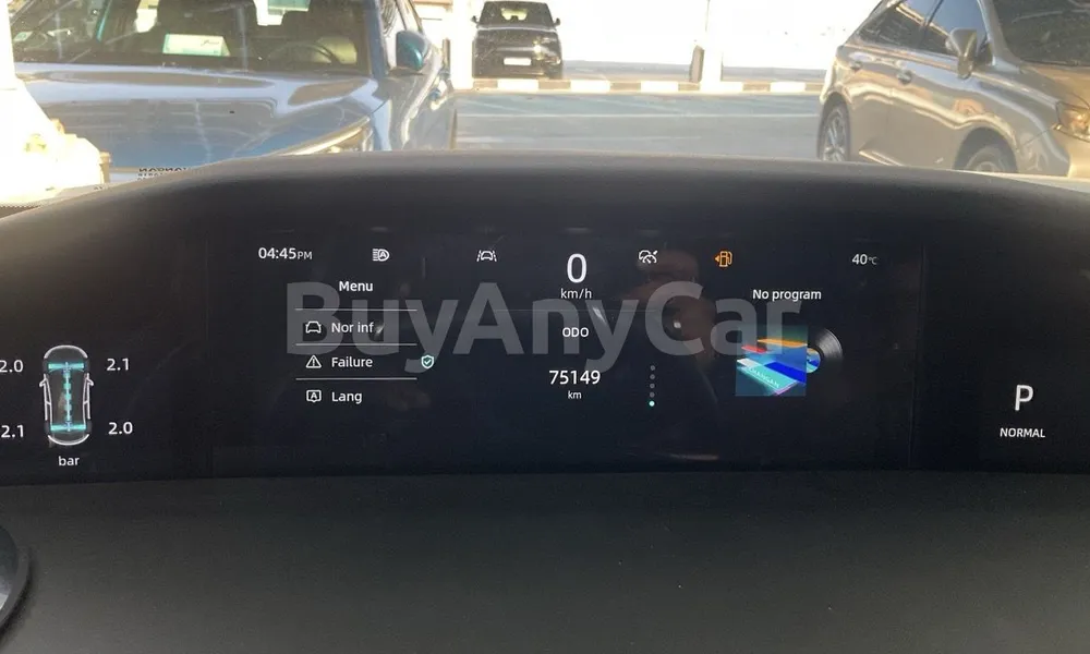 Vehicle photo 7
