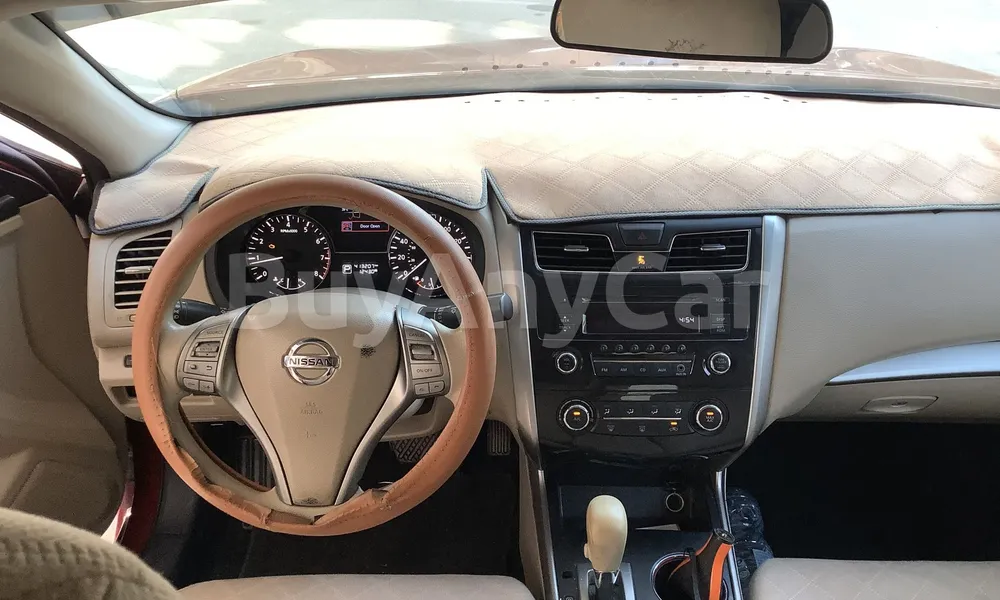 Vehicle photo 8