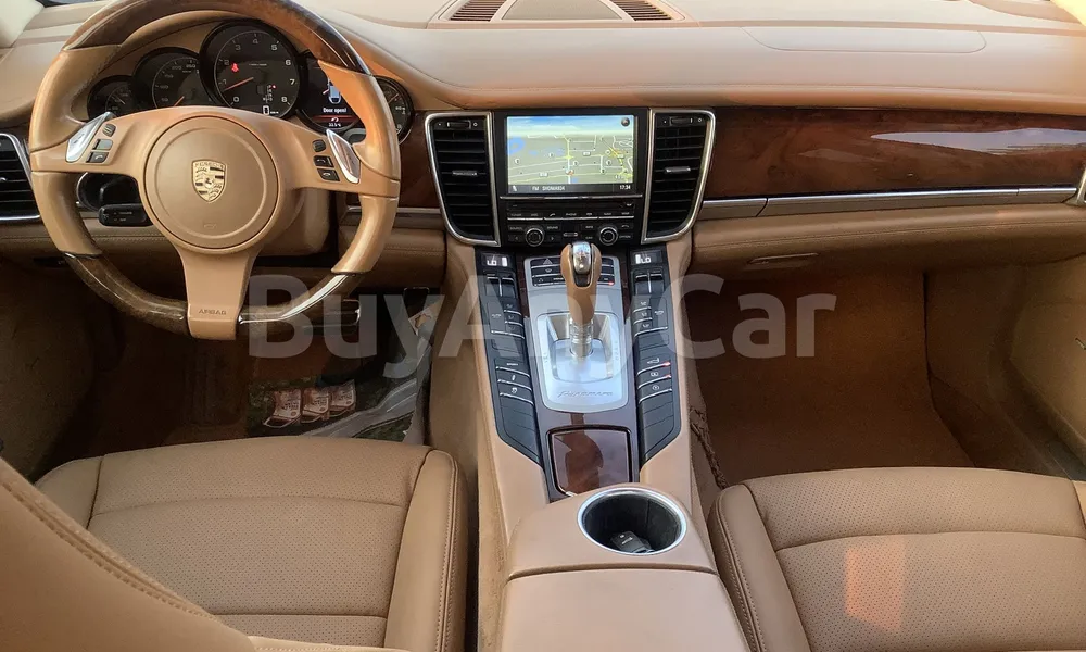 Vehicle photo 8
