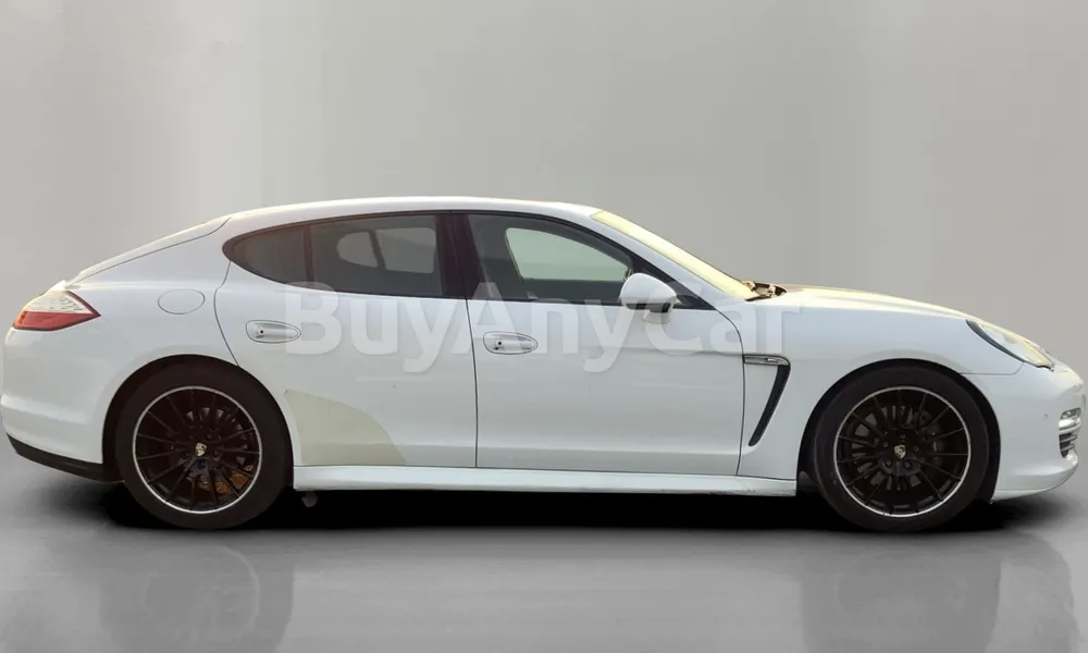 Vehicle photo 3