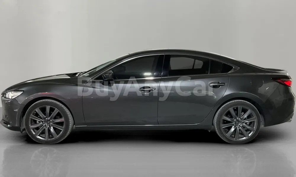 Vehicle photo 3
