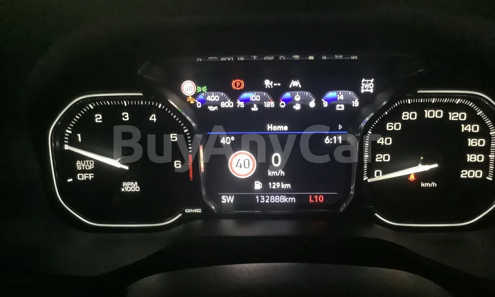 Vehicle photo 7