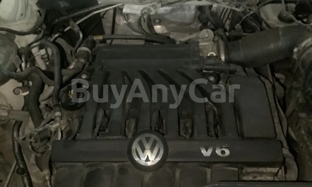 Vehicle photo 6