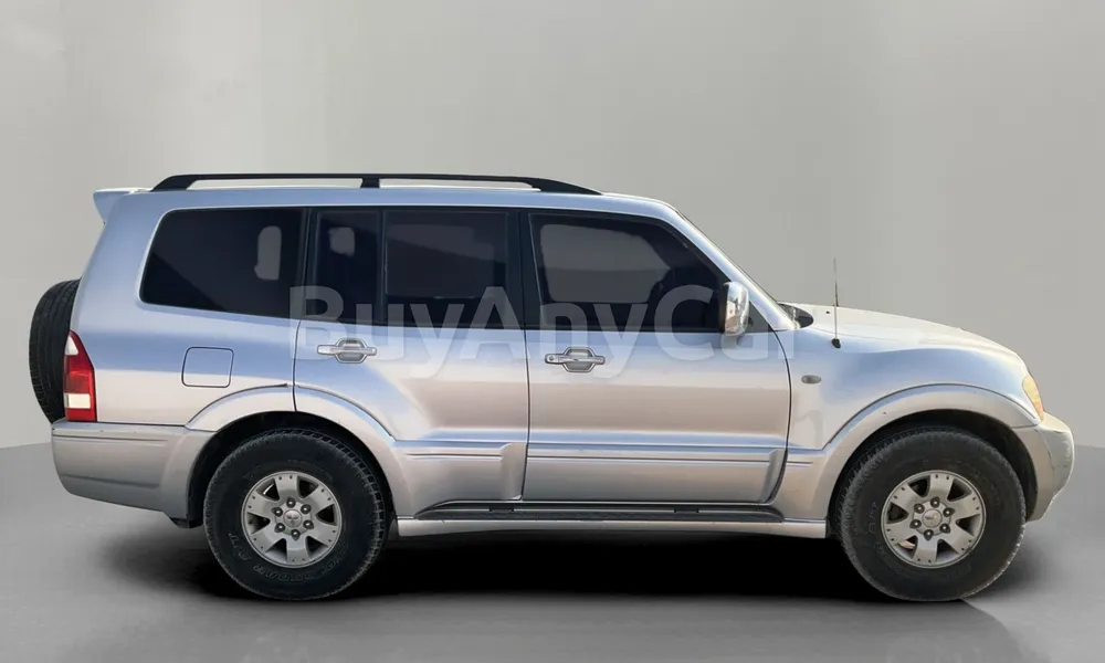 Vehicle photo 3