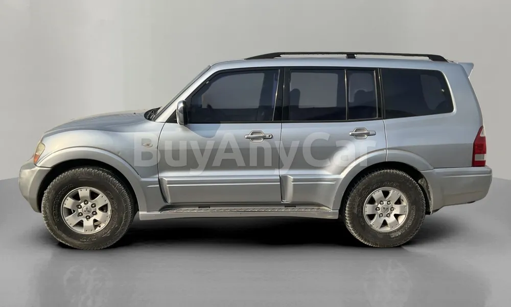 Vehicle photo 4